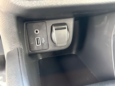 Used 2025 Nissan Versa S w/ S Plus Package image 26