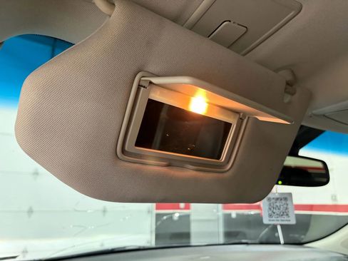 Used 2013 INFINITI JX35 AWD w/ Premium Pkg image 53