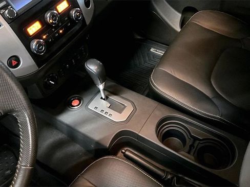 Used 2020 Nissan Frontier PRO-4X w/ Pro-4x Utility Package image 19