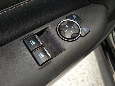 Used 2020 Ford Mustang GT image 30