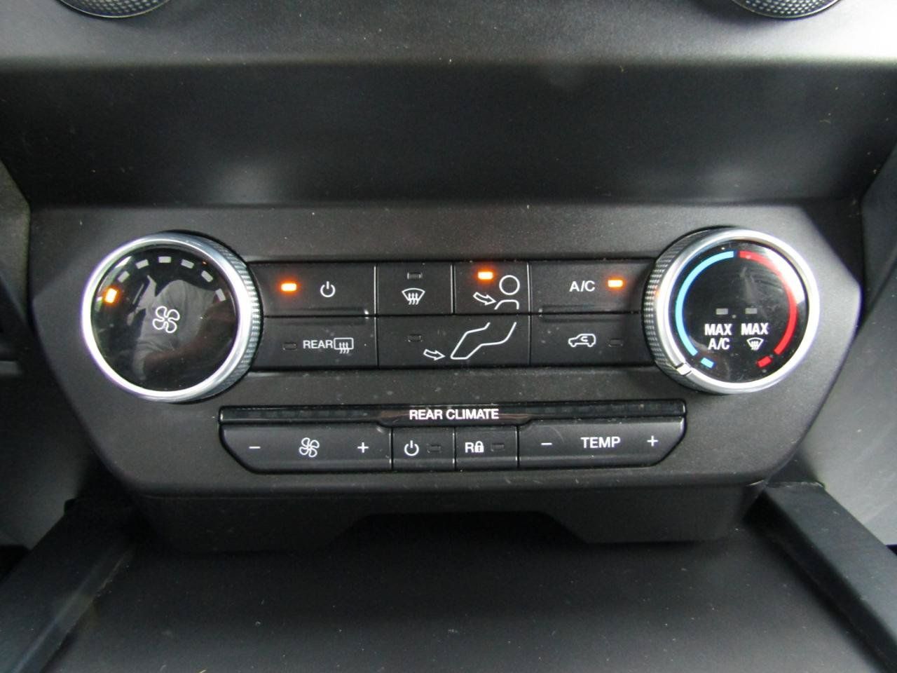 Used 2021 Ford Expedition XL RWD image 16