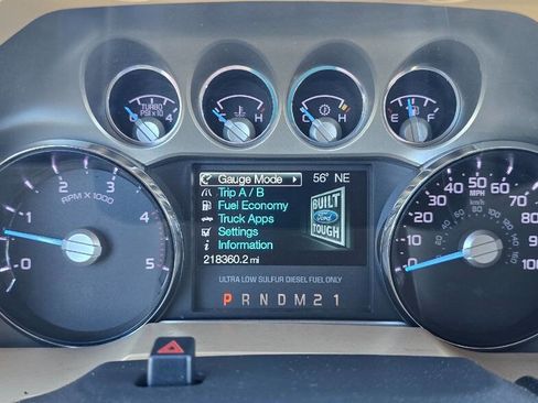 Used 2015 Ford F250 XLT w/ XLT Value Package image 12