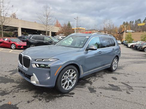 Used 2026 BMW X7 xDrive40i AWD/4WD image 8