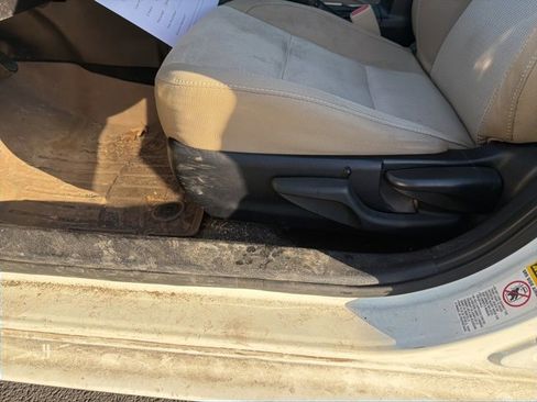 Used 2015 Toyota Corolla LE image 25