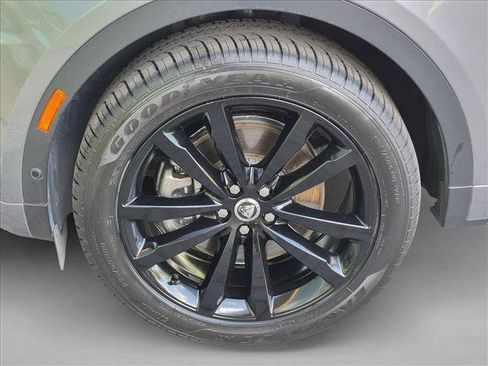 Certified 2024 Jaguar E-PACE R-Dynamic SE AWD/4WD image 24