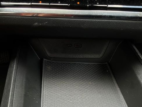 Used 2025 Chevrolet Equinox LT FWD image 22