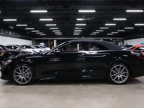 Used 2019 Mercedes-Benz S 560 Cabriolet image 3