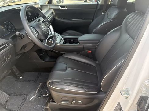 Used 2024 Hyundai Palisade Limited FWD image 9