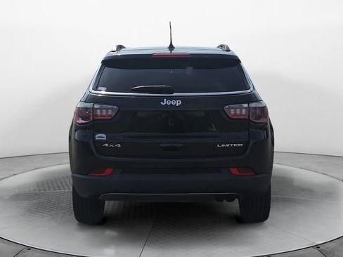 Used 2017 Jeep Compass Limited w/ Navigation Group AWD/4WD image 4