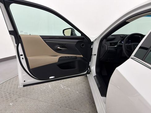 Used 2020 Lexus ES 350 w/ Premium Package FWD image 14