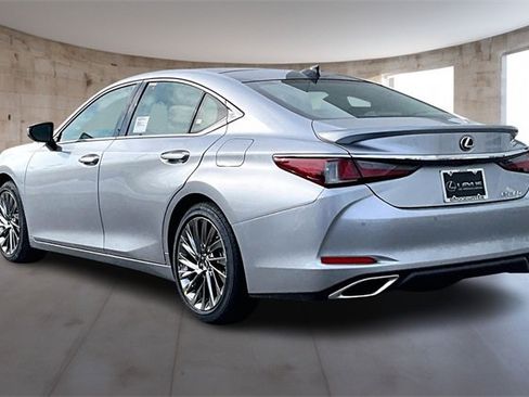 New 2025 Lexus ES 350 Ultra Luxury image 3