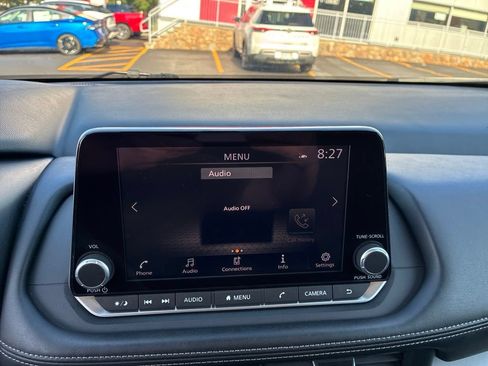 Certified 2025 Nissan Rogue SV AWD/4WD image 18