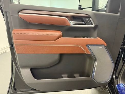 New 2026 GMC Sierra 2500 Denali Ultimate AWD/4WD image 13