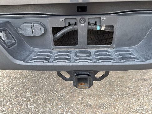 Used 2021 Toyota Tacoma TRD Off-Road image 24