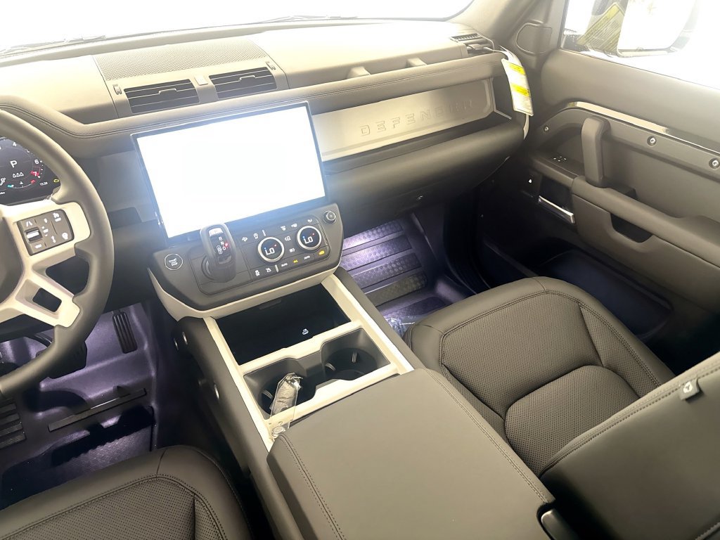 New 2026 Land Rover Defender 110 S AWD/4WD image 22