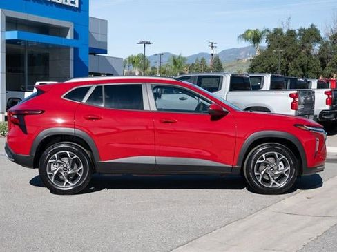 New 2026 Chevrolet Trax LT image 24