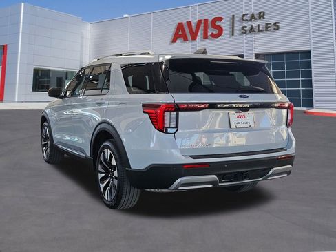 Used 2025 Ford Explorer Platinum w/ LUX Leather Package image 3