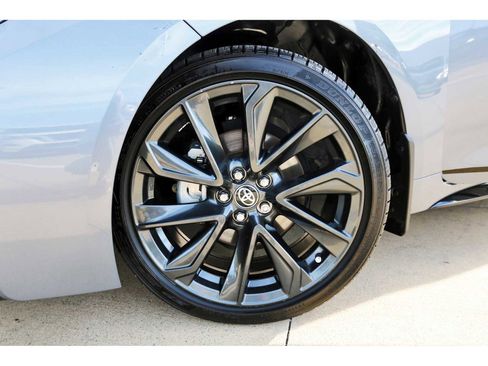 Used 2025 Toyota Corolla SE image 29