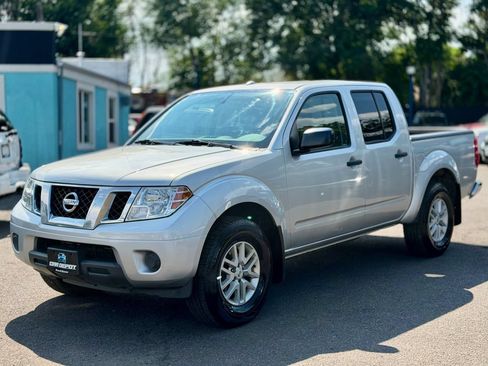 Used 2016 Nissan Frontier SV AWD/4WD image 4