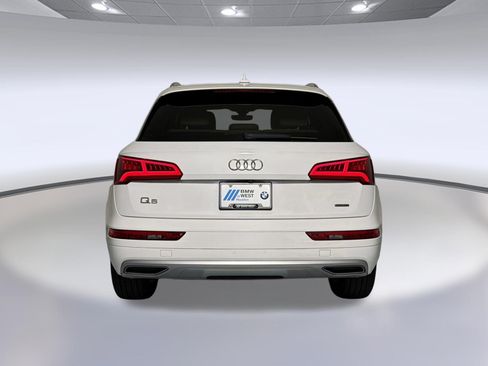 Used 2019 Audi Q5 2.0T Premium w/ Convenience Package AWD/4WD image 10