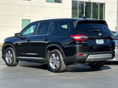 Certified 2025 Honda Pilot EX-L image 5