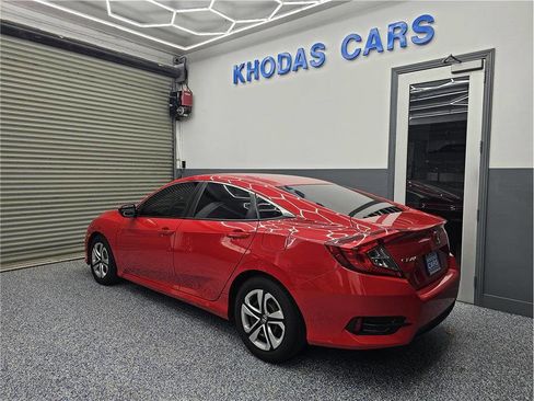 Used 2018 Honda Civic LX image 3
