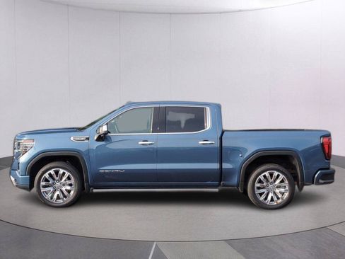 Used 2025 GMC Sierra 1500 Denali w/ Denali Reserve Package AWD/4WD image 2