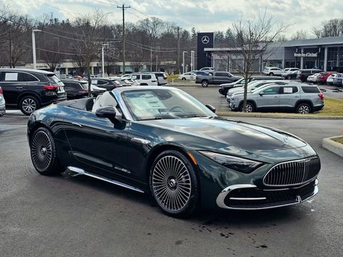 New 2026 Mercedes-Benz Maybach SL 680 image 2