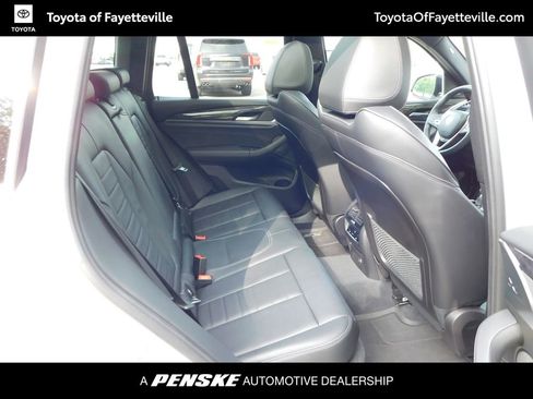 Used 2019 BMW X3 xDrive30i w/ Premium Package AWD/4WD image 5