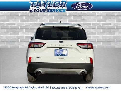 Used 2022 Ford Escape SEL image 4