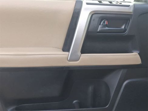 Used 2013 Toyota 4Runner SR5 image 16