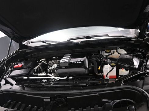 Used 2023 Chevrolet Tahoe RST w/ Luxury Package RWD image 13