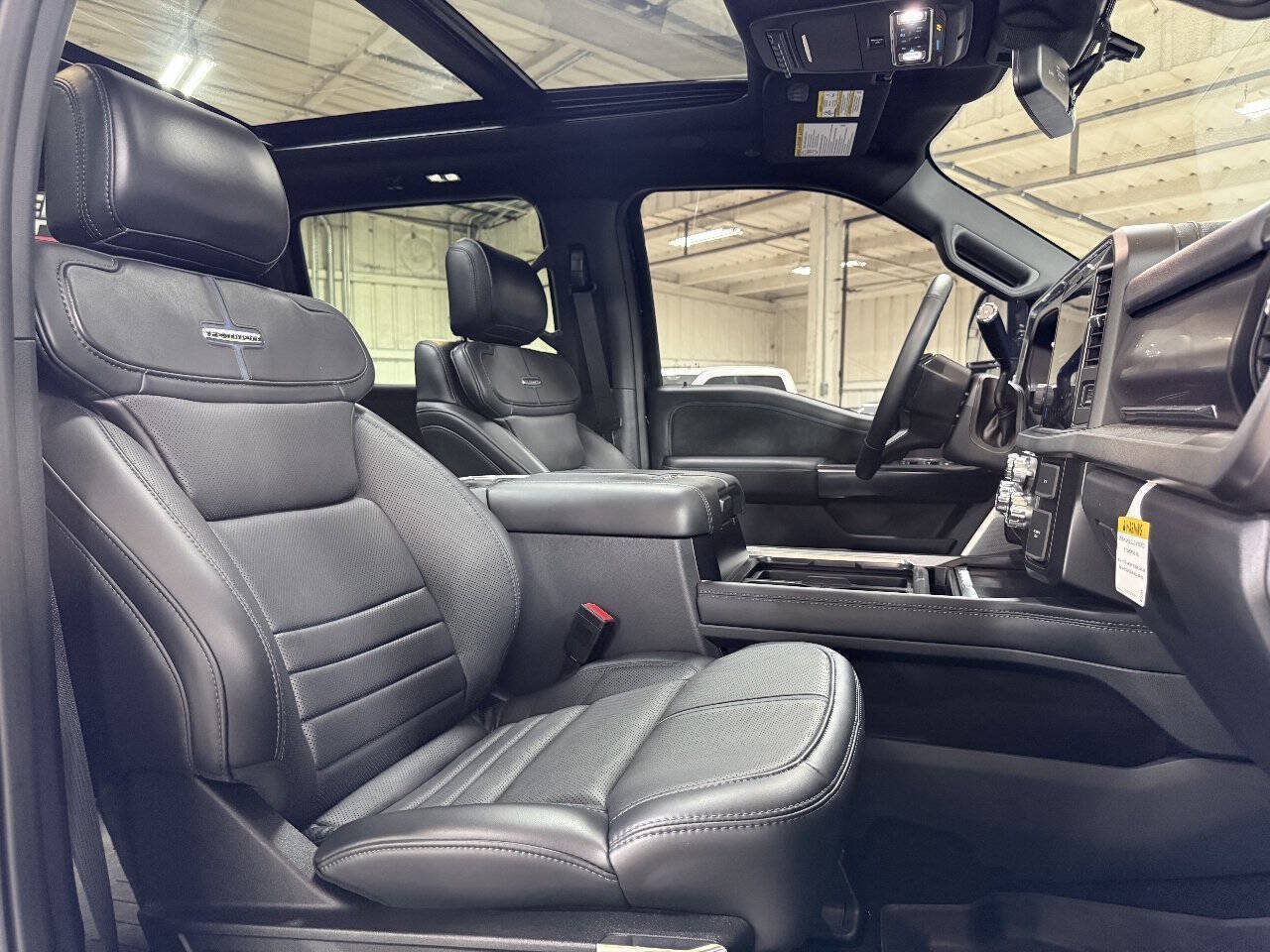 Used 2026 Ford F450 Platinum w/ FX4 Off-Road Package AWD/4WD image 74