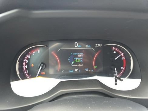 Used 2023 Toyota RAV4 XLE Premium FWD image 10