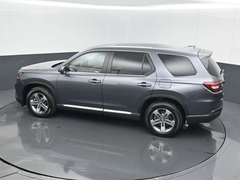 Certified 2025 Honda Pilot EX-L image 15