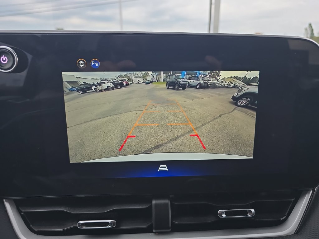 Used 2025 Chevrolet Equinox LT FWD image 34