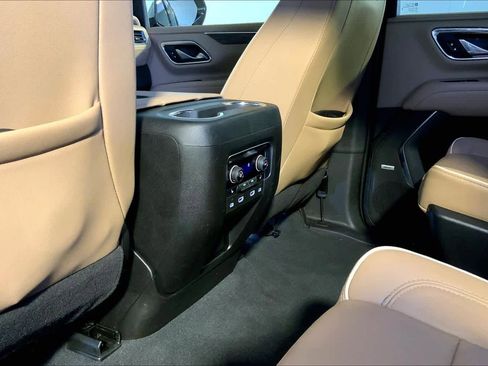 Used 2023 Chevrolet Tahoe Premier w/ Advanced Technology Package AWD/4WD image 36
