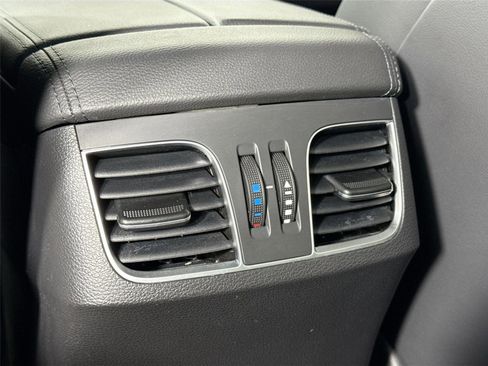 Used 2016 Hyundai Genesis 3.8 image 38