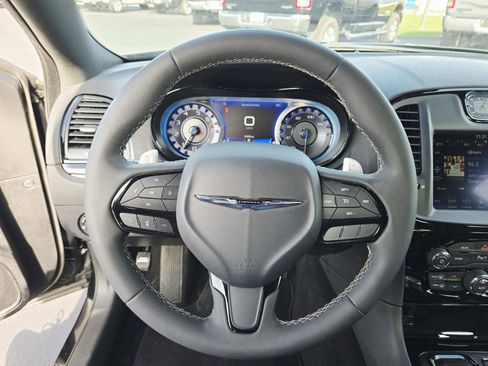 Used 2023 Chrysler 300 S image 23