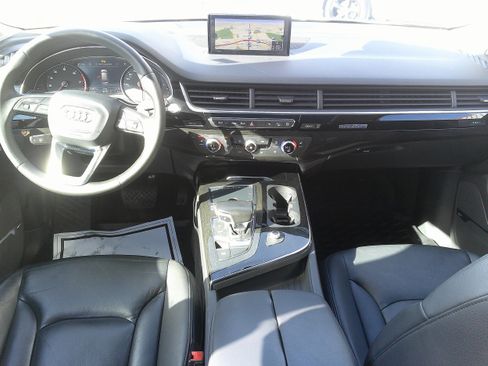 Used 2017 Audi Q7 3.0T Premium Plus w/ Premium Plus Package image 22