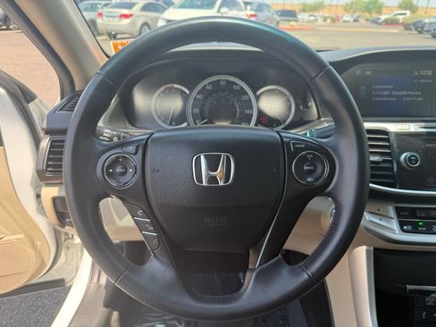 Used 2015 Honda Accord EX-L image 14