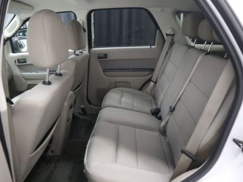 Used 2010 Ford Escape Limited image 15
