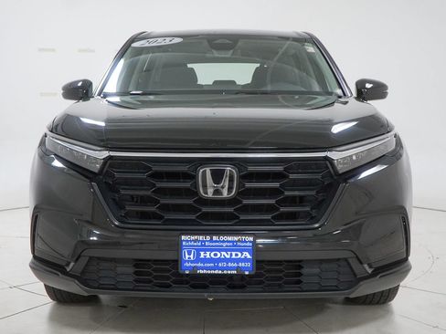 Used 2023 Honda CR-V LX image 3