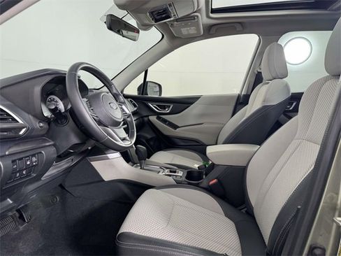 Used 2020 Subaru Forester Premium image 4