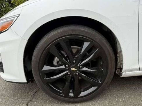 Used 2023 Chevrolet Malibu LT FWD image 3