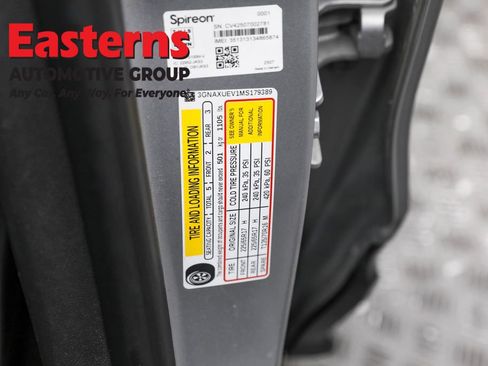 Used 2021 Chevrolet Equinox LT image 34