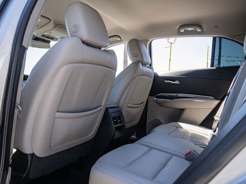 Used 2021 Cadillac XT4 Luxury image 18