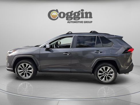 Used 2024 Toyota RAV4 XLE Premium image 2