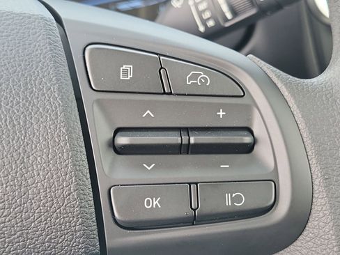 New 2026 Hyundai Venue SE FWD image 9