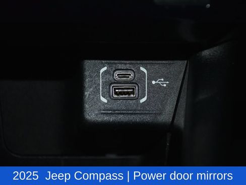 Used 2025 Jeep Compass Limited AWD/4WD image 22